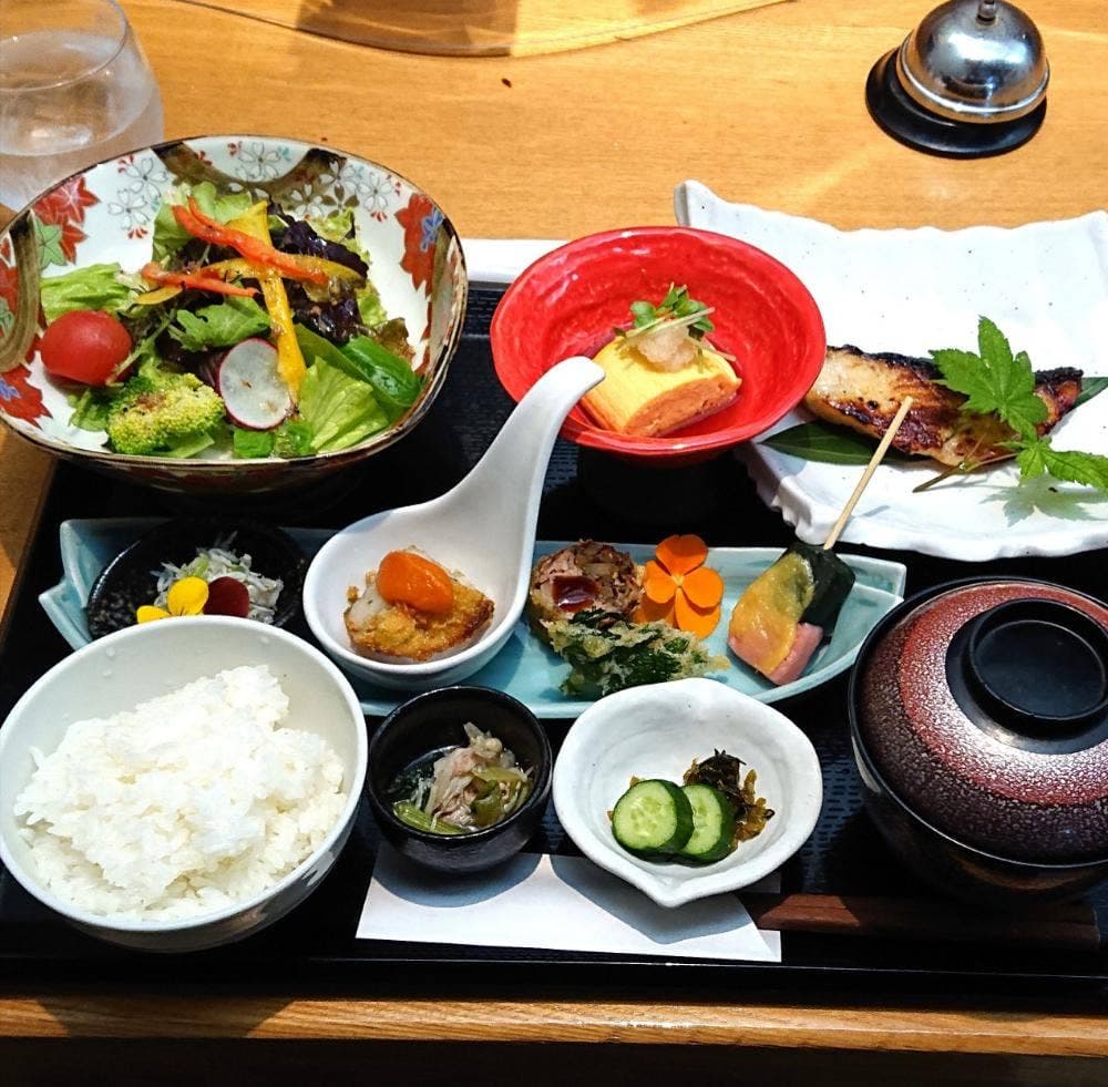 鎹