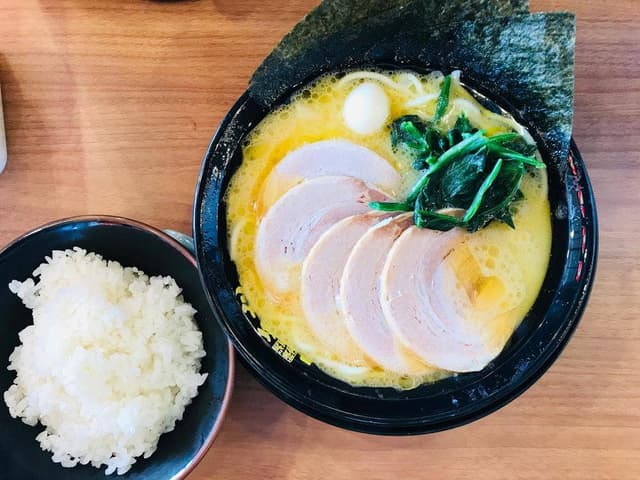 横浜家系ラーメン 町田商店 東根店 - サブ画像1