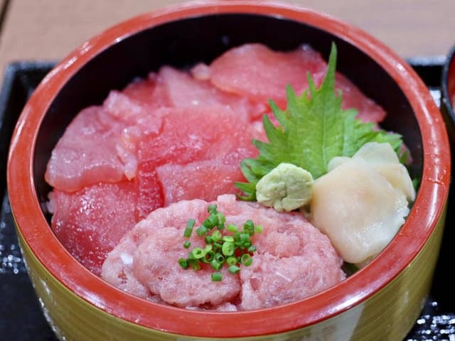 魚屋のどんぶり 魚錠 ららぽーと愛知東郷店 - サブ画像1