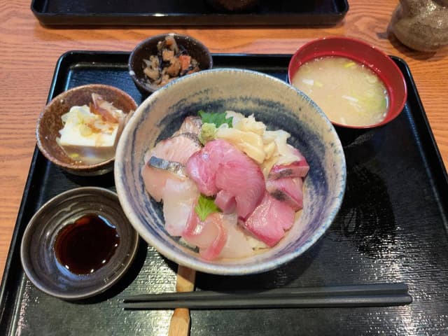旬の魚と野菜の店 てっぺい - サブ画像1