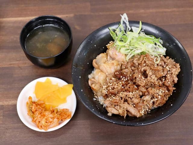 焼肉ホルモンさっちゃん - サブ画像2