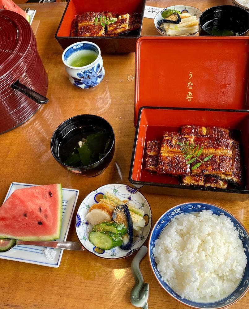うな専