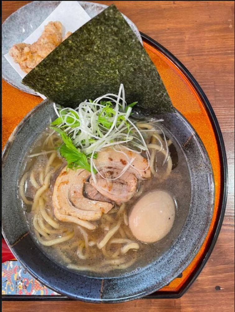 あご出汁ラーメン樽斗