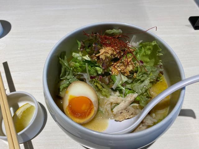鶏白湯らーめん 自由が丘 蔭山 プライムツリー赤池店 - サブ画像1