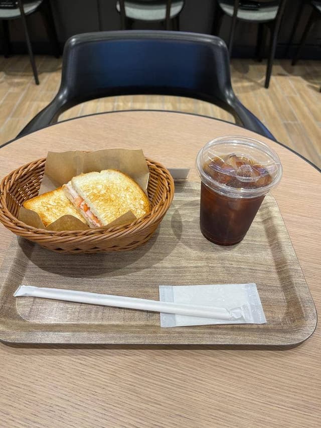 アンデルセンカフェ ひろぎんホールディングス本社ビル店 - サブ画像1