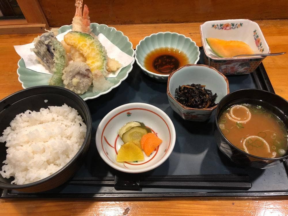 大衆割烹 魚だい商店
