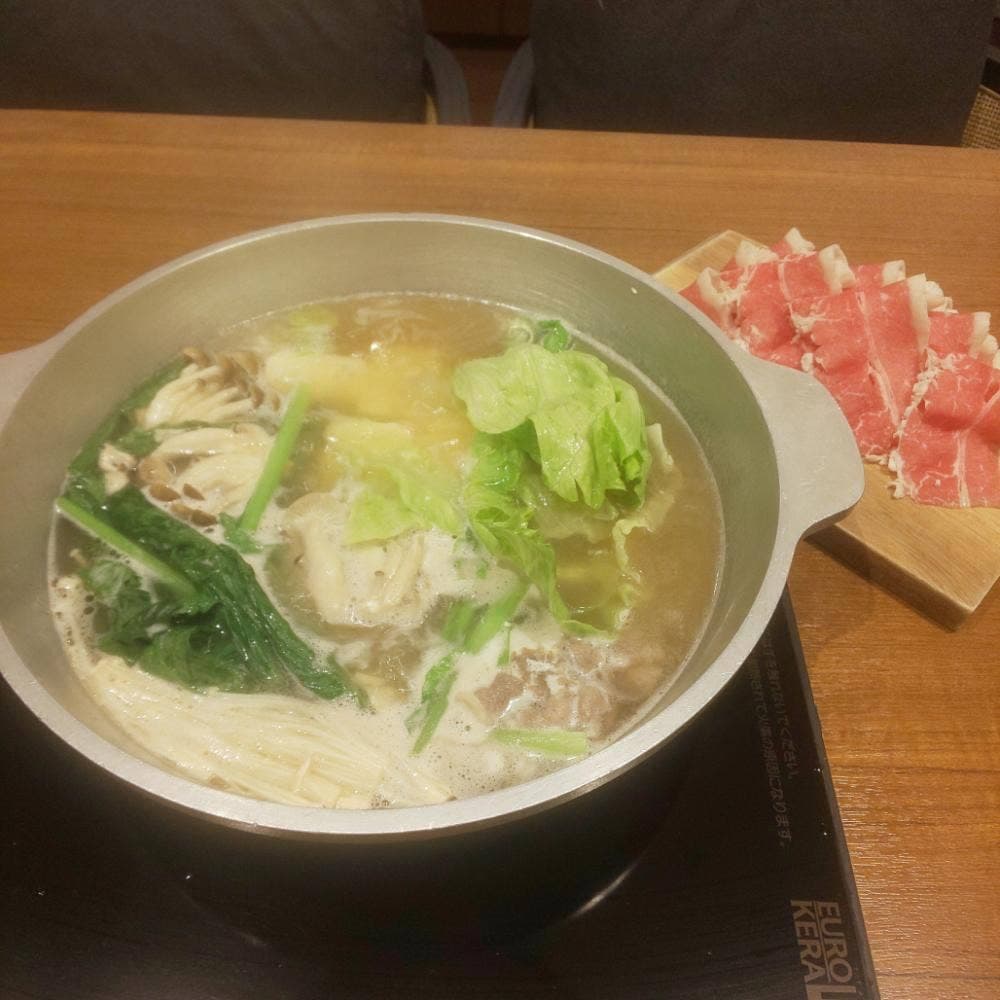 牛しゃぶ牛すき食べ放題 但馬屋 ソラリアプラザ店