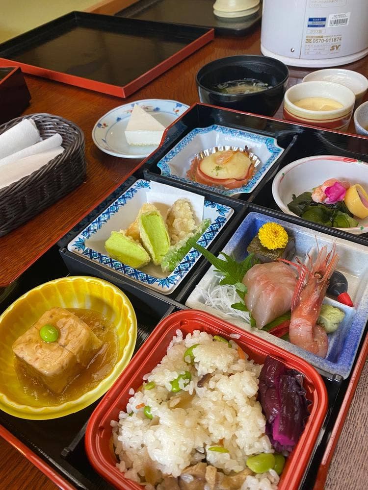 神通峡岩稲温泉 楽今日館