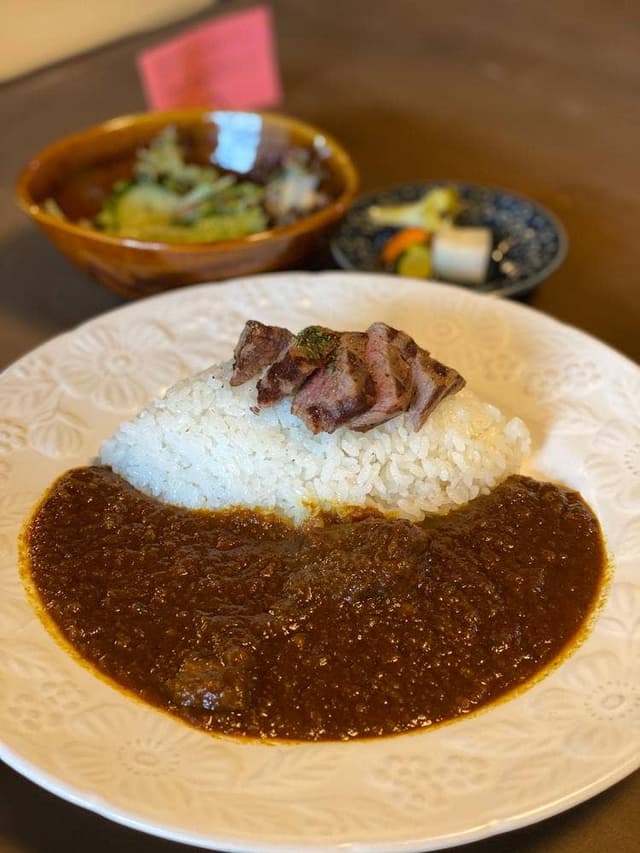 ビーフカレーと喫茶 月待 - サブ画像3