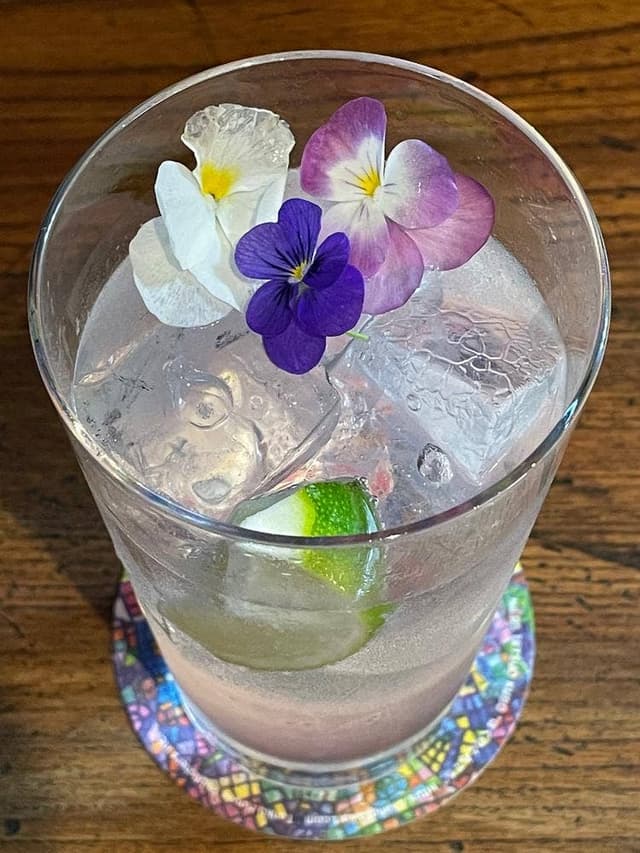 Alembic Distillery Pub SALT - サブ画像2