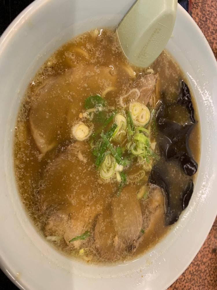 木かげラーメン