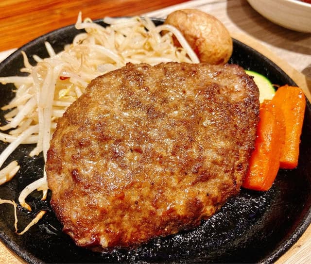 さつま福永牧場直営 ギュウドウ！ 三軒茶屋店 - サブ画像2