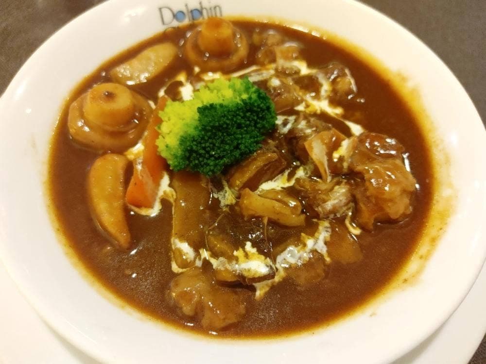レストランプランタン サムシングホールドルフィン