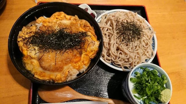 手打ちそば処甲斐 - サブ画像2