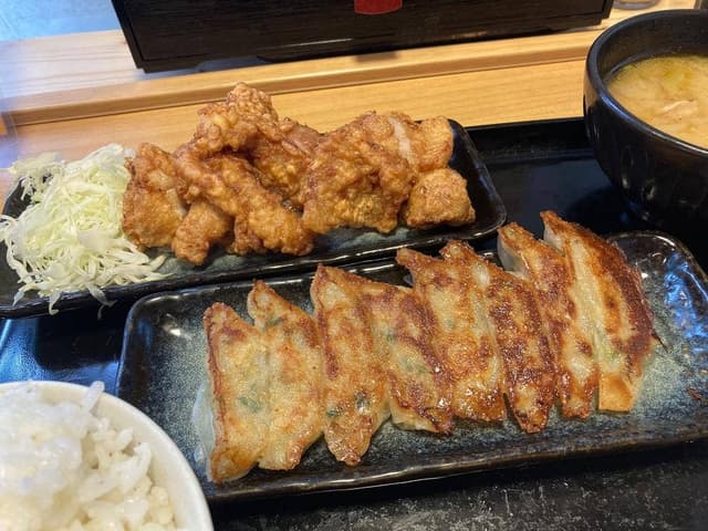京餃子かつこ - サブ画像3