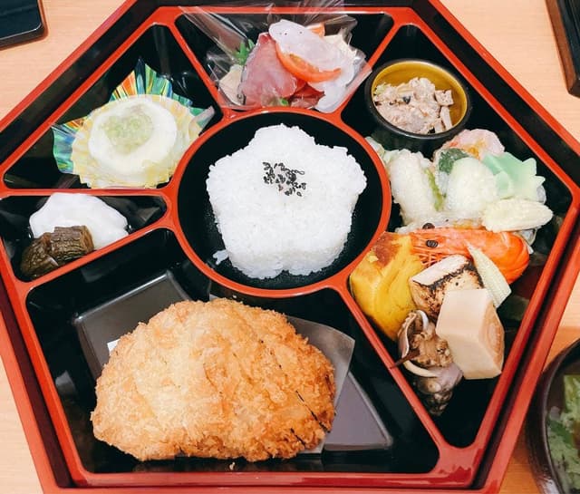 懐石料理さとし - サブ画像2