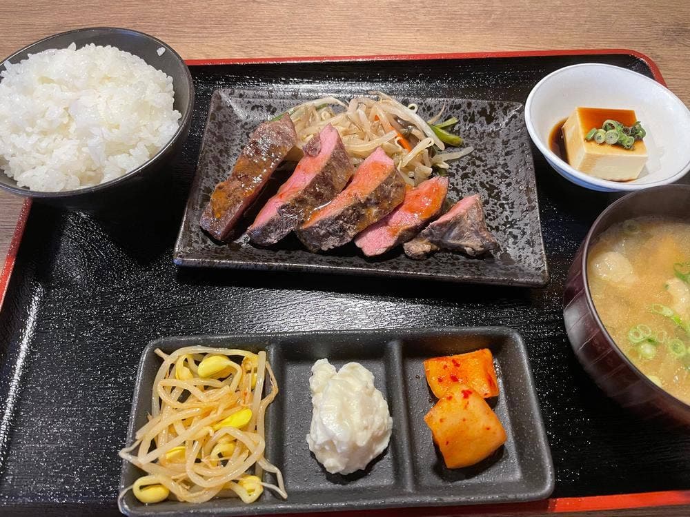 京もつ鍋ホルモン 朱々 岡山柳町店