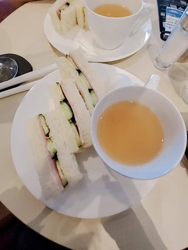 喫茶室ルノアール 三鷹北口駅前店 - サブ画像3