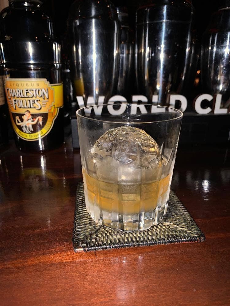 Bar HIKARI