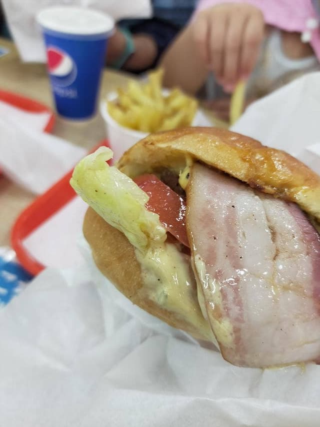 J J BURGER - サブ画像1