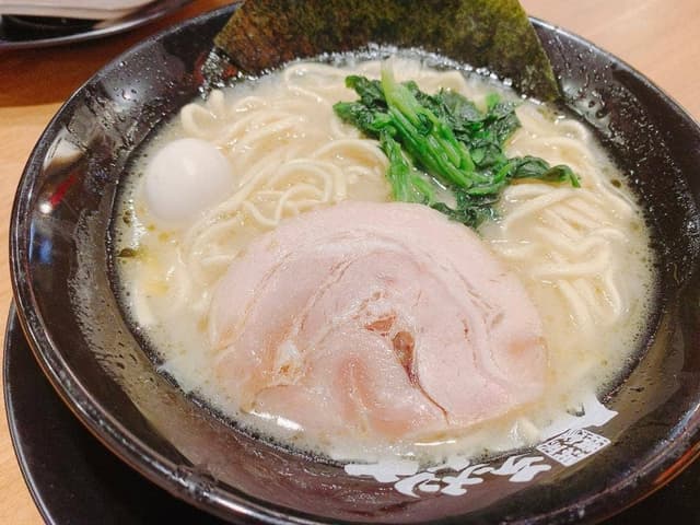 横浜家系ラーメン 町田商店 鈴鹿店 - サブ画像1