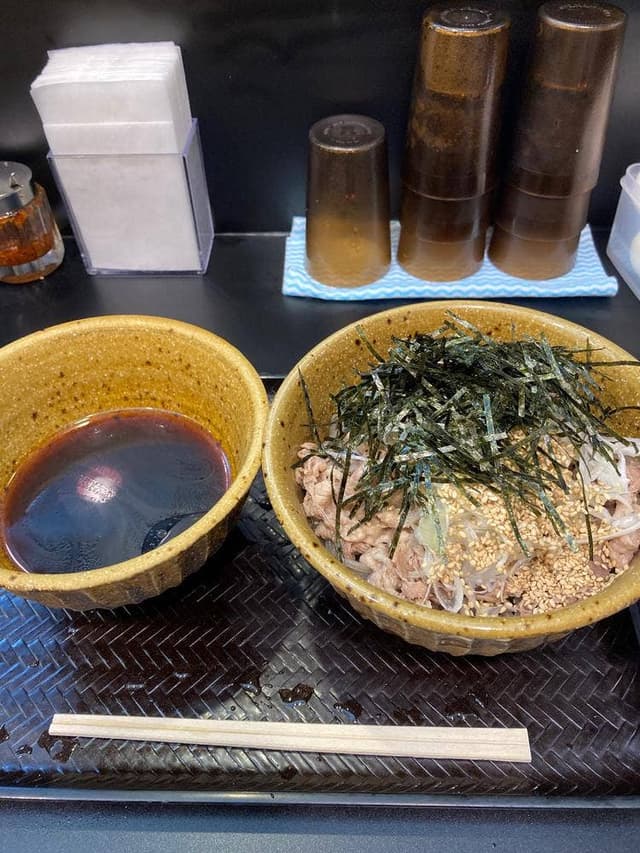 なぜ蕎麦にラー油を入れるのか。池袋南口店 - サブ画像2