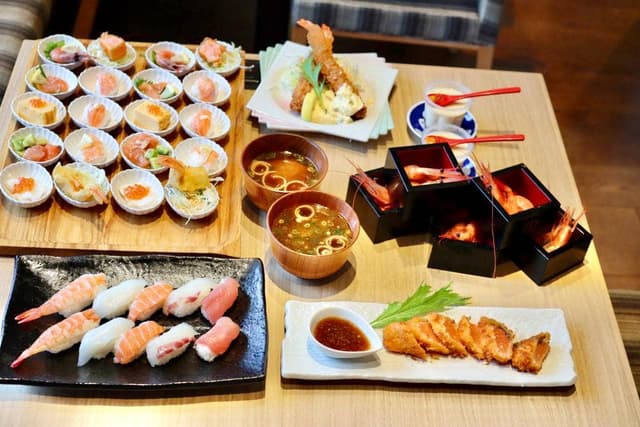 江戸前寿司 三代目ふらり寿司 春日井店 - サブ画像1