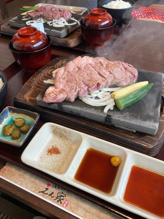 姫路ステーキ 溶岩焼き えん家 太子店 - サブ画像1