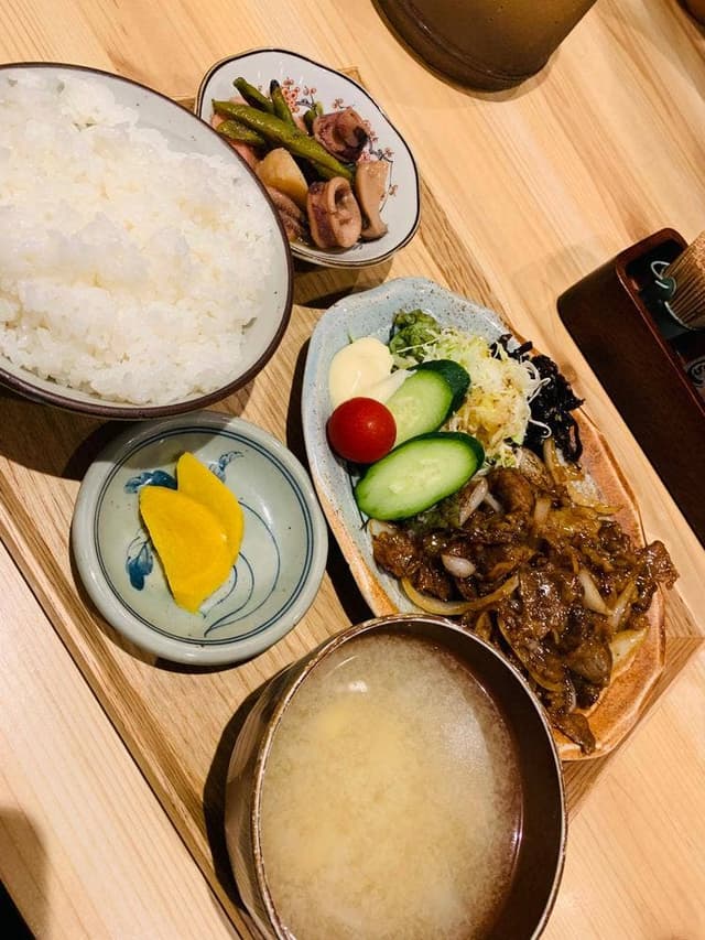 焼肉ホルモンとらや - サブ画像3