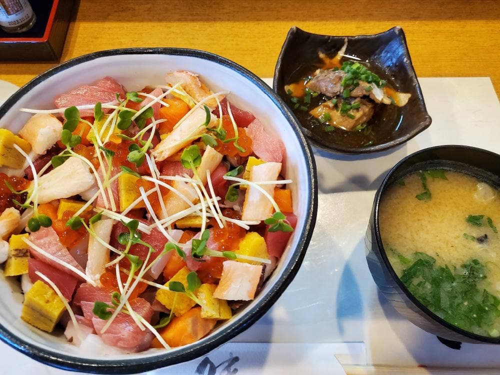 すし居酒屋 にぎりや
