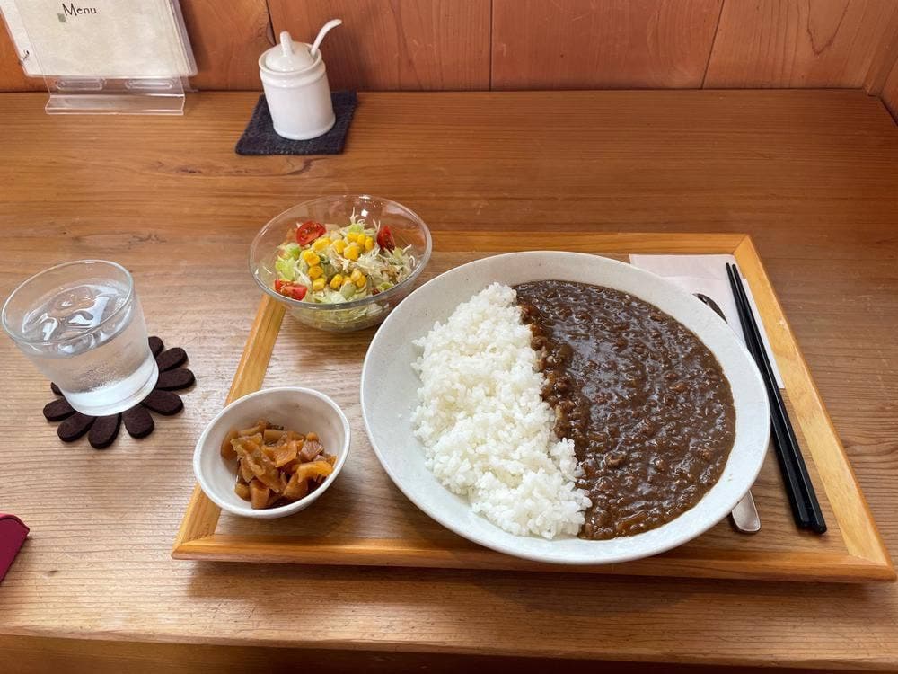 フラット