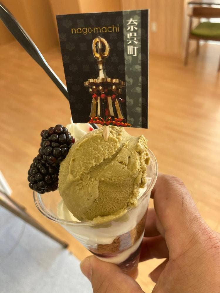 クロスベイ新湊 フードコーナー