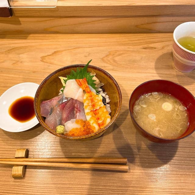 港すし 市場店 - サブ画像2