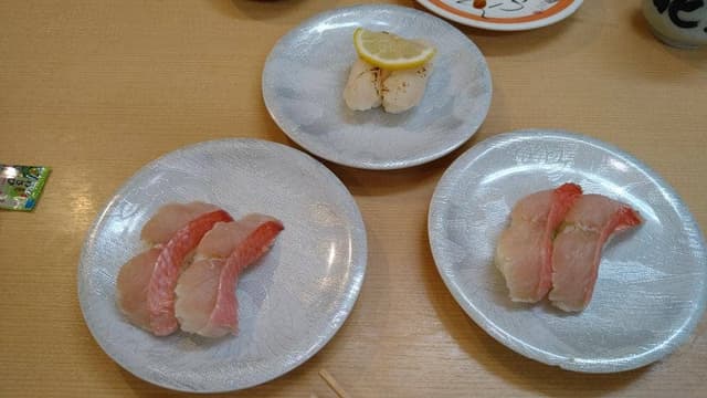 花子活鮮回転寿司小郡店 - サブ画像1