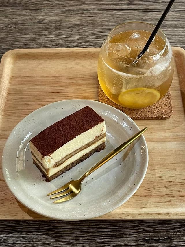 お菓子と珈琲 souvenir - サブ画像2