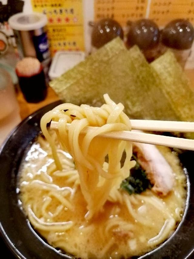横浜家系ラーメン 一門家 大街道店 - サブ画像3