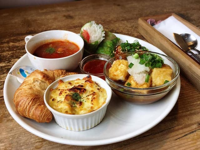カフェ・ド・ポアン - サブ画像1