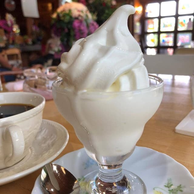 スイーツカフェ・クイール - サブ画像1