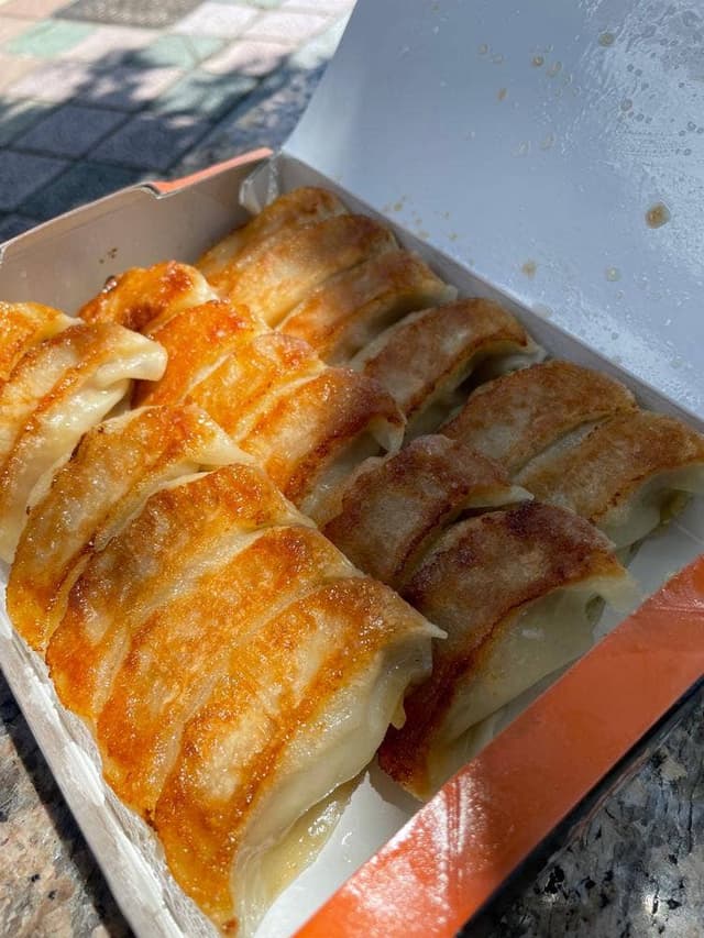 餃子専門店 大阪王 伊丹店 - サブ画像2