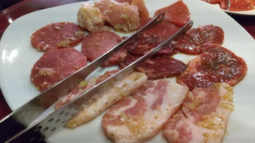 焼肉・ホルモン きずな