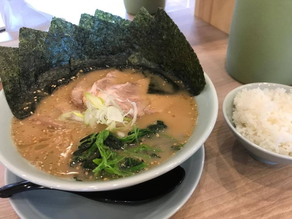 横濱家系ラーメン 千家 本巣店