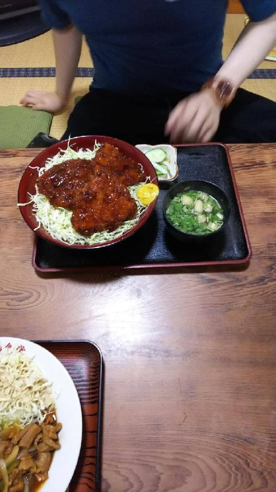 かりの食堂