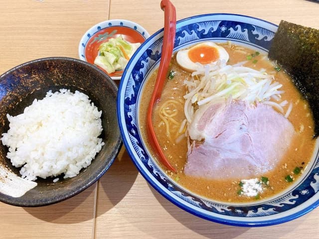 らーめん めん丸 新庄銀座店 - サブ画像3
