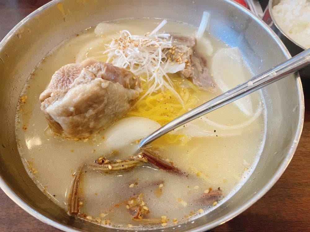 手打ち冷麺 韓国料理 ヤタイ