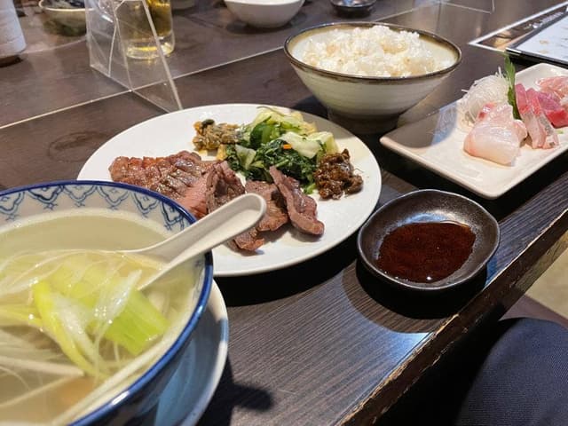 牛たん炭焼 利久 松島海岸駅前店 - サブ画像3