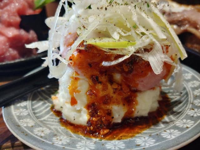 中落ち百円の居酒屋 まぐろんち 高円寺ガード下店 - サブ画像1
