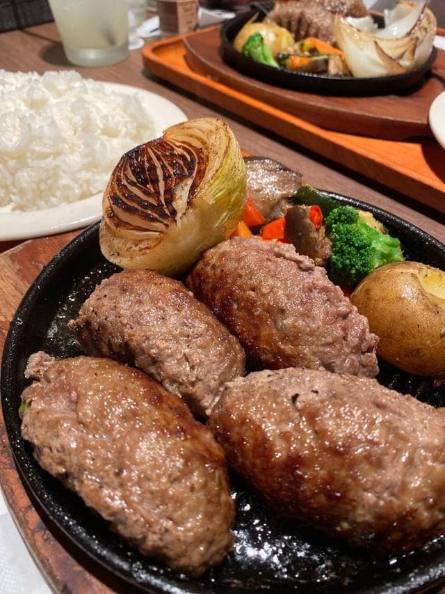 いしがまやハンバーグ マルイファミリー溝の口店 - サブ画像1