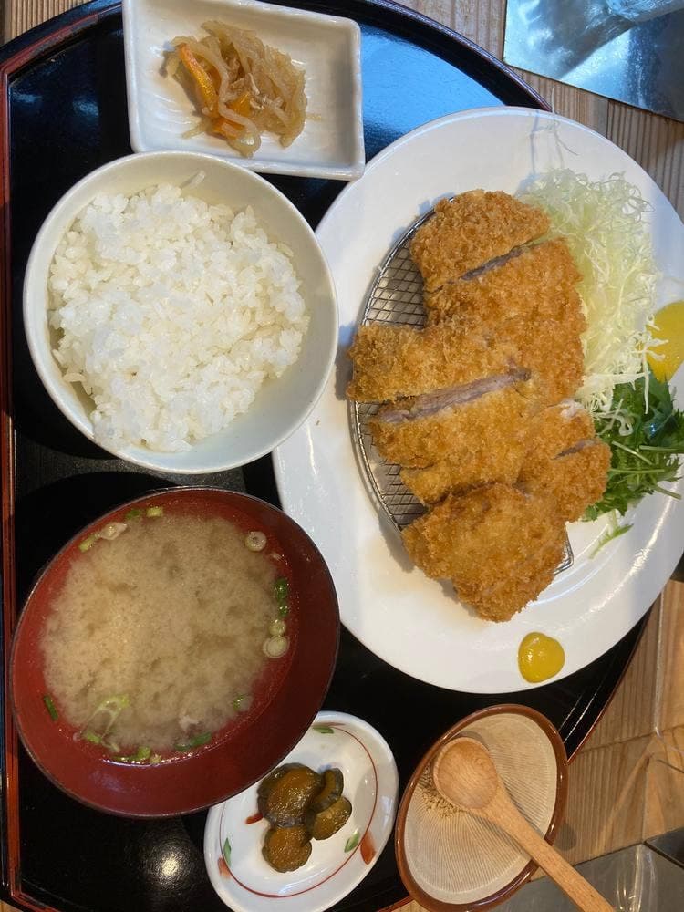 ミートレストランとんきい