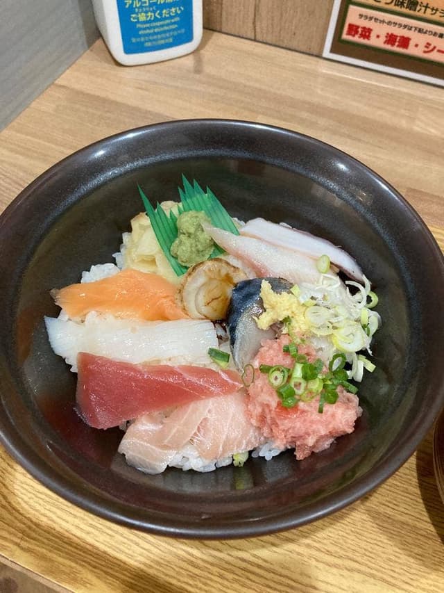 魚丼 ちがさき店 - サブ画像2