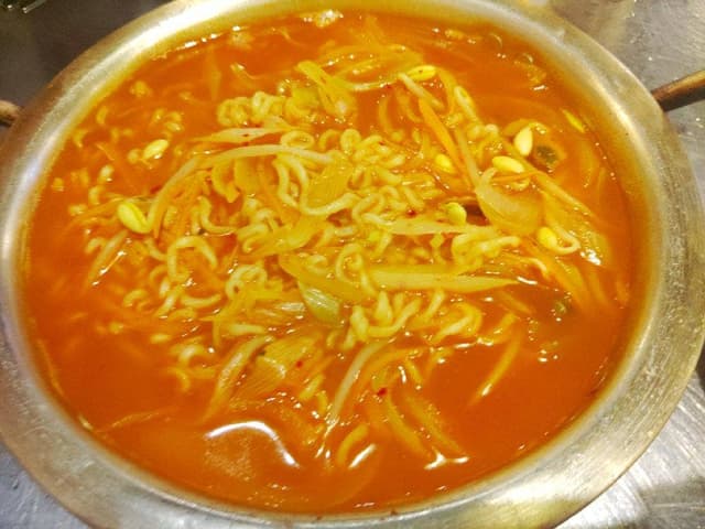 韓国チュクミ イイダコ 専門＆韓国居酒屋 豚キング 八王子店 - サブ画像3